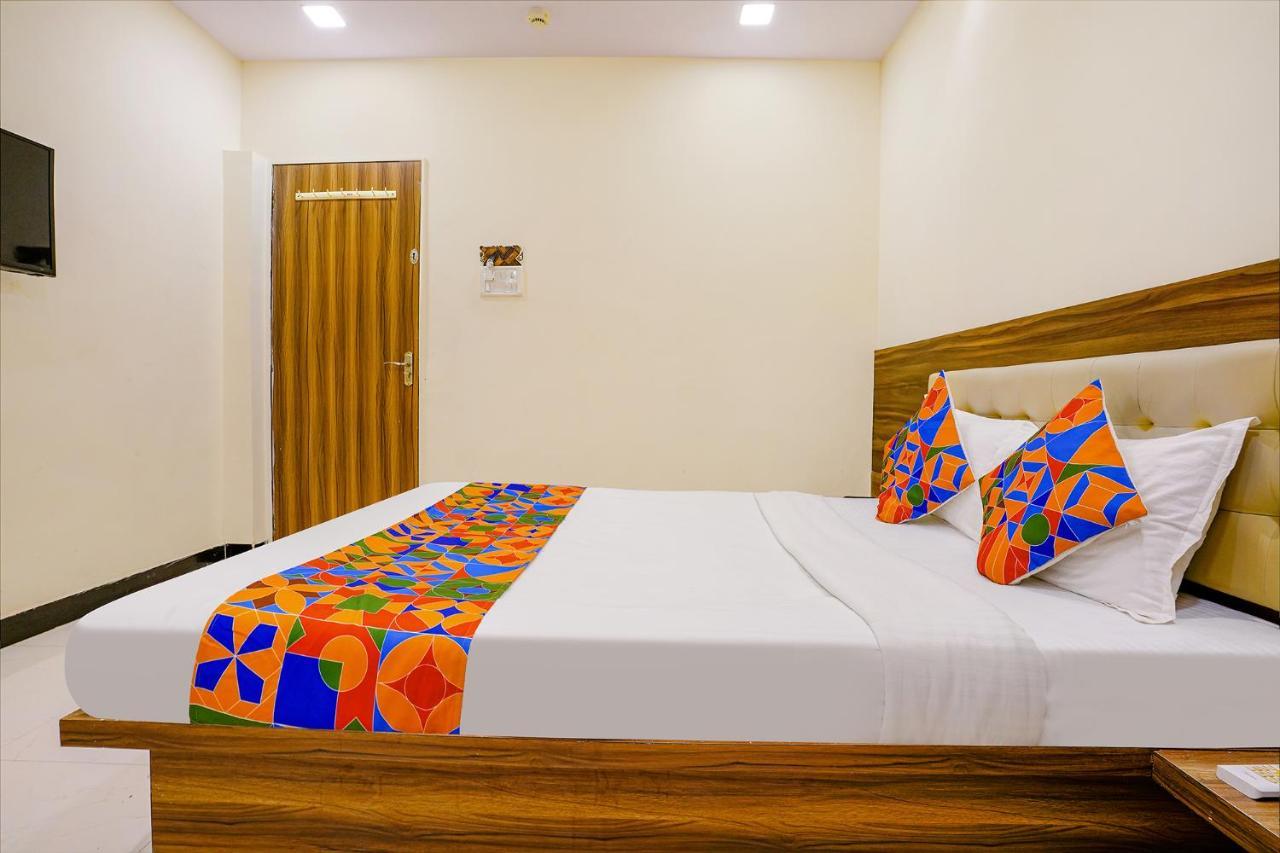 Fabexpress Galaxy Inn มุมไบ ภายนอก รูปภาพ